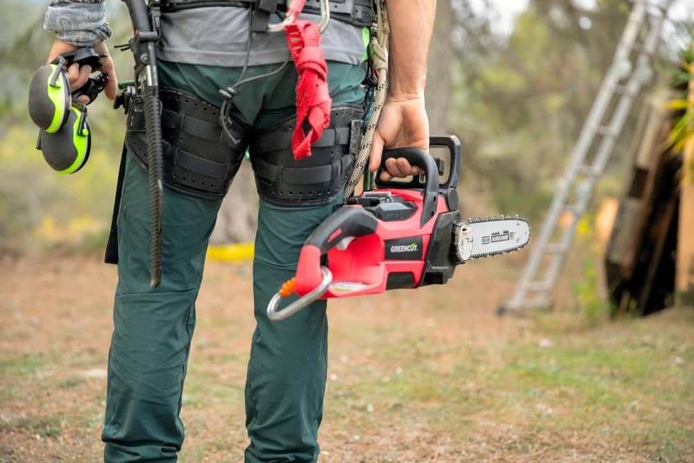 motosierra a batería seguridad